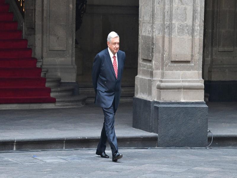 Cae 10 puntos la aprobaci&oacute;n de AMLO en los &uacute;ltimos 4 meses, seg&uacute;n estudio de GEA e ISA