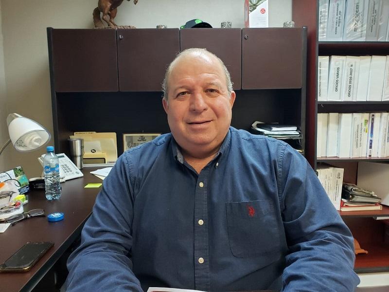 Mantos fre&aacute;ticos siguen causando problemas en pavimento de la avenida L&aacute;zaro Benavides: Obras P&uacute;blicas