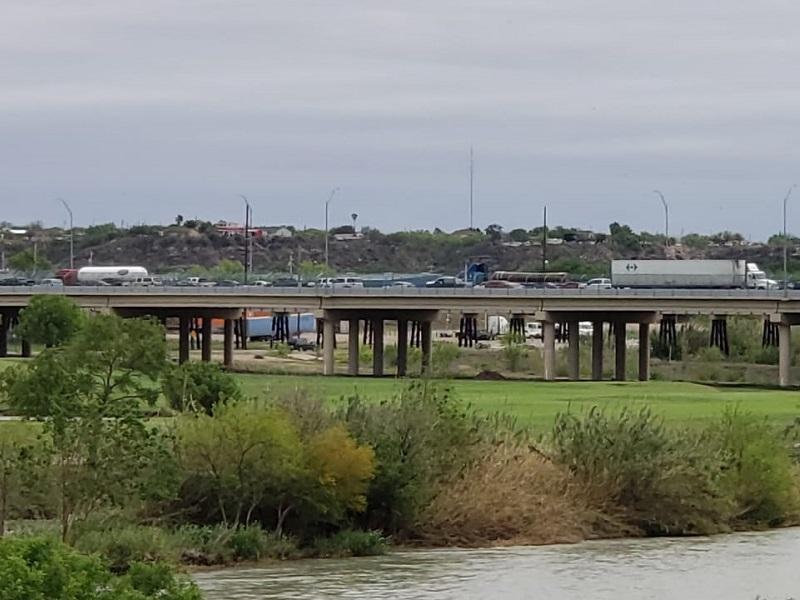 Podr&iacute;an perder su visa aduanales y transportistas de M&eacute;xico que viajan a EU, si no acatan recomendaciones de cruce