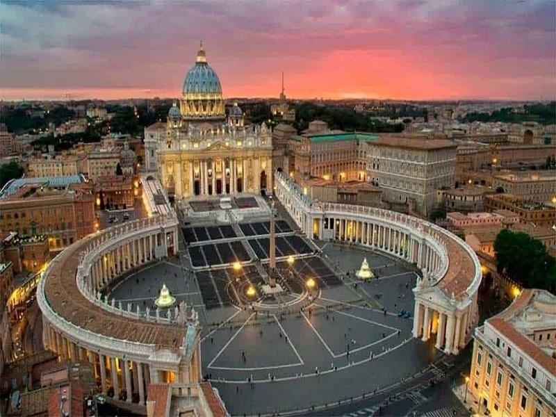 Confirma El Vaticano caso positivo de coronavirus en la residencia del Papa