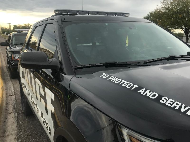 Tras persecuci&oacute;n policiaca arrestaron a sujeto involucrado en un disturbio dom&eacute;stico en Eagle Pass