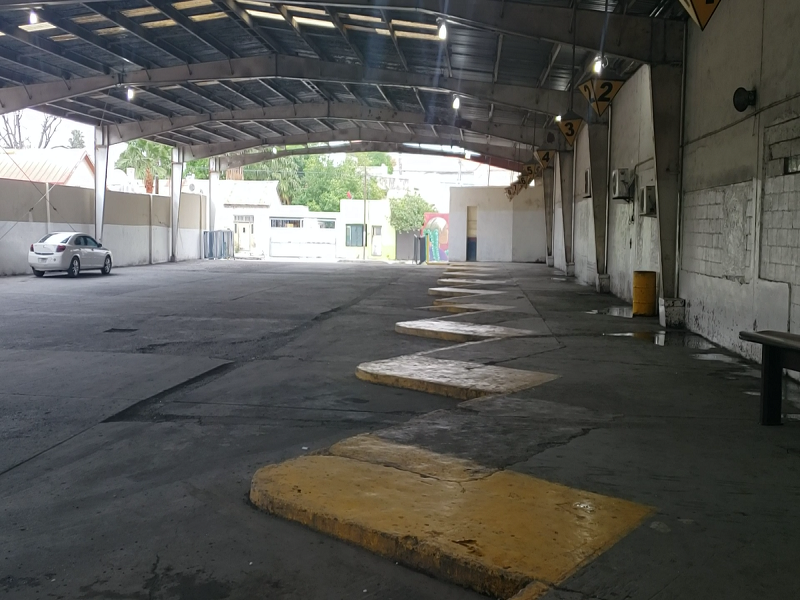 Por coronavirus, disminuyeron 50% las salidas de camiones for&aacute;neos en Piedras Negras (video)