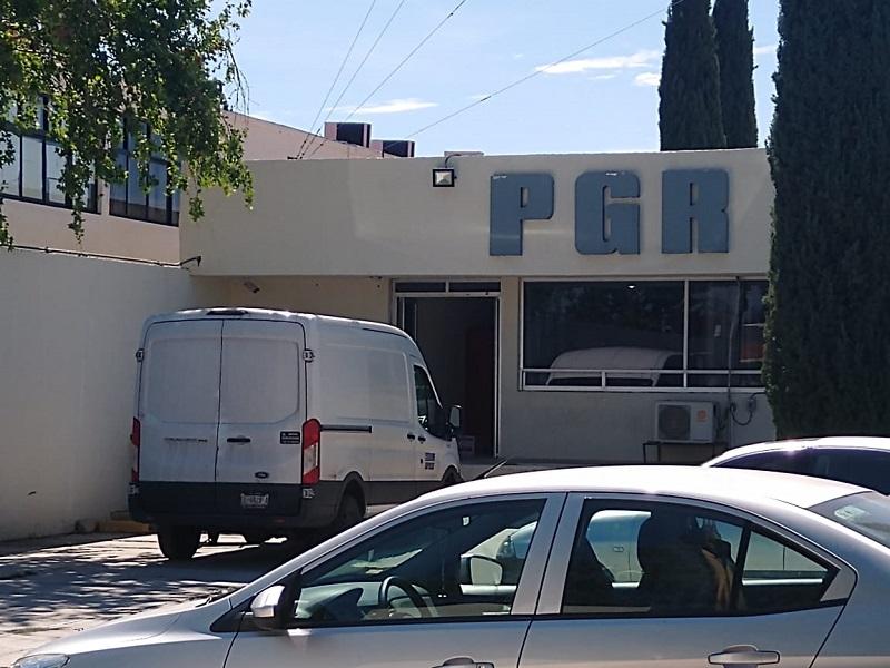 Decomisa SEDENA tres kilos de marihuana en camioneta de paqueter&iacute;a (video)