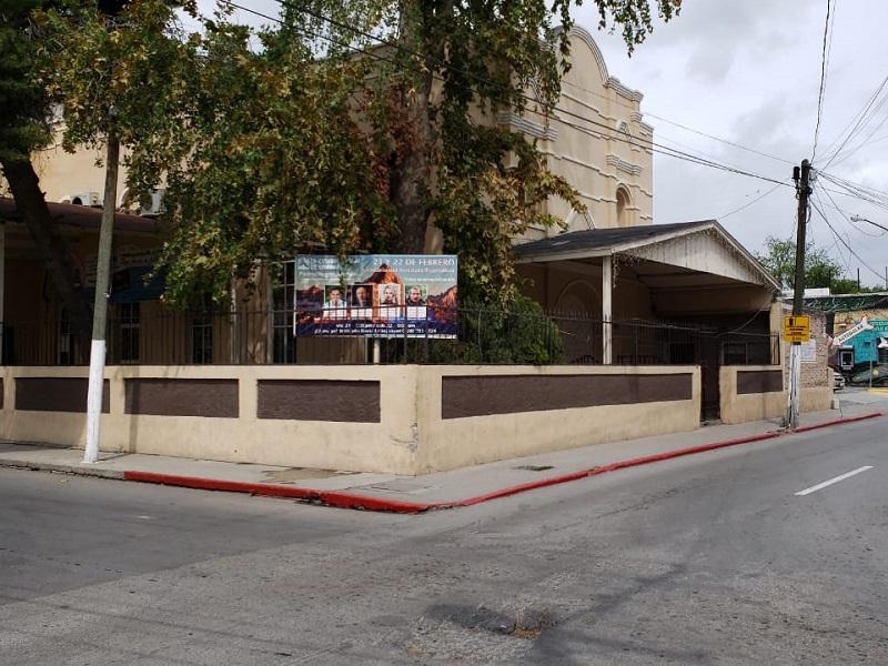 Continuar&aacute;n migrantes con su proceso de asilo en EU, pero con cambio de fecha: H&eacute;ctor Menchaca