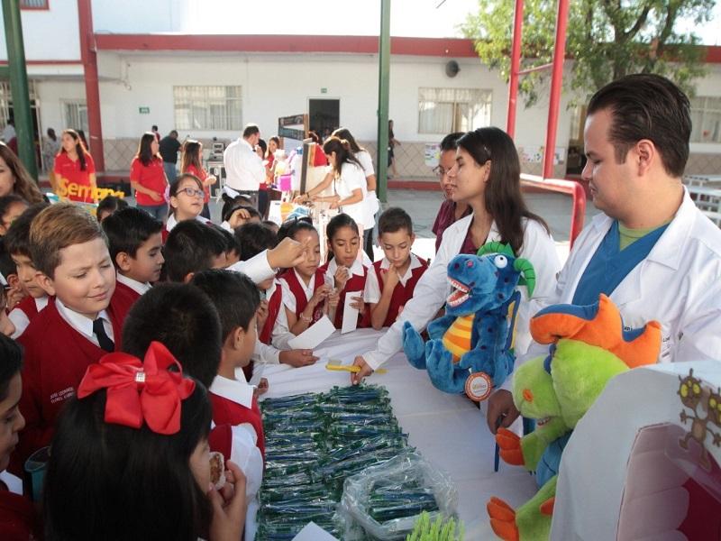 Aprueban 17 estados elevar a rango constitucional los programas sociales: AMLO