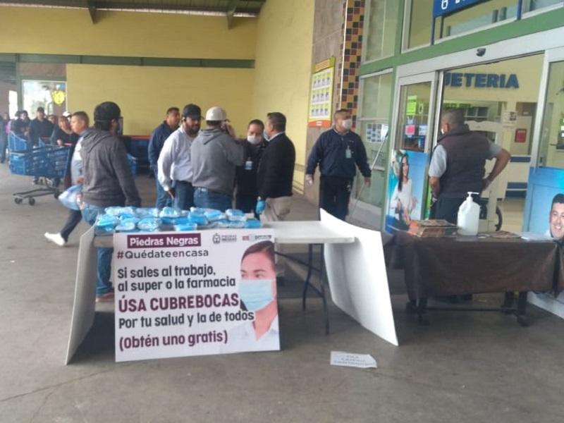 Distribuyen 12 mil cubrebocas en Piedras Negras ante pandemia del coronavirus