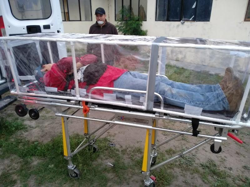 Dise&ntilde;an camilla en Villa Uni&oacute;n para casos sospechosos de COVID-19