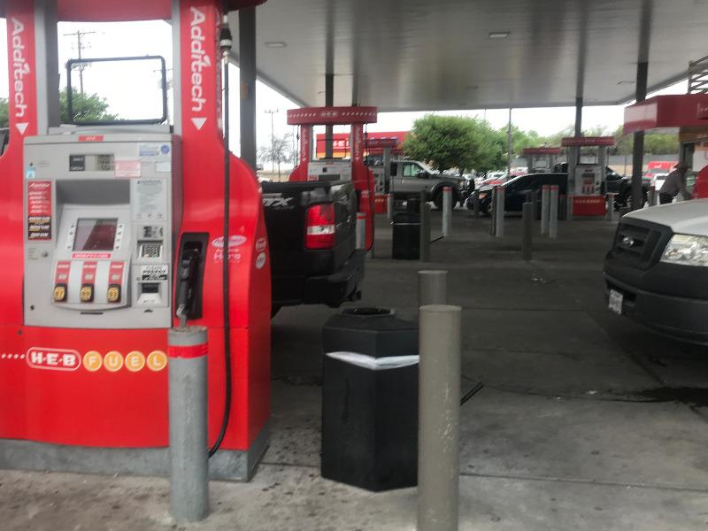 Gasolina en Eagle Pass cuesta 1.65 dólares el galón