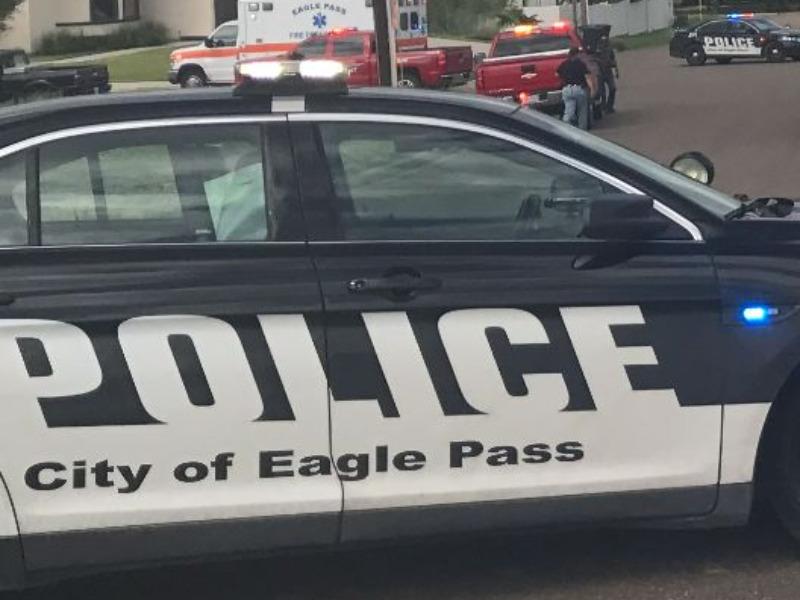 Arrestaron a hombre de Eagle Pass que agredió a una mujer en un restaurante