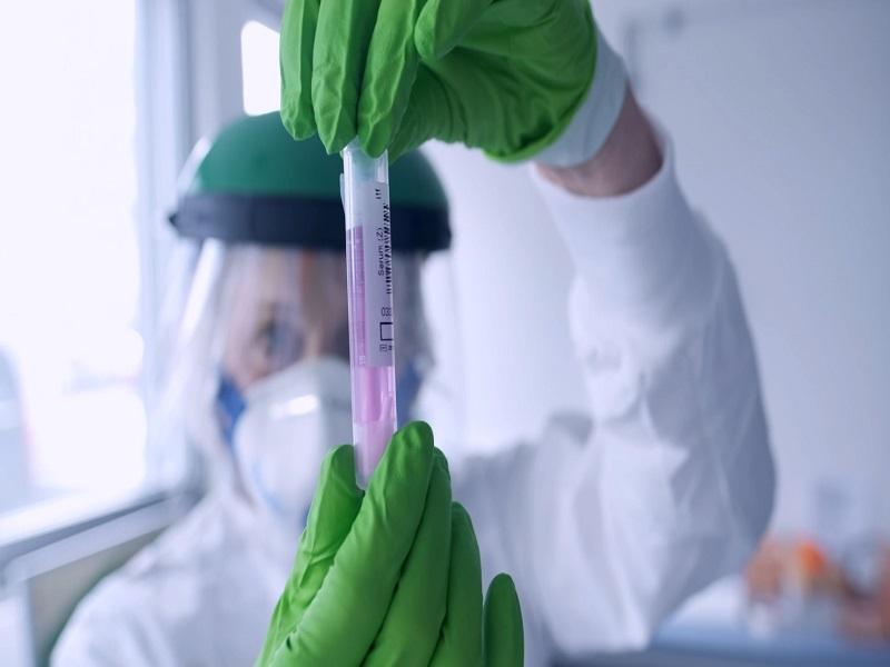 Hay m&aacute;s de 1.8 millones de infectados de COVID-19 en el mundo
