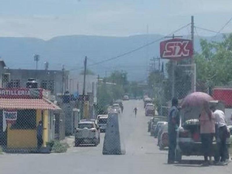 Instalan muro de malla cicl&oacute;nica entre Frontera y Monclova para evitar propagaci&oacute;n de COVID-19
