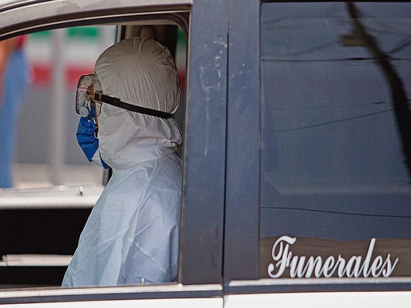 Se preparan funerarias mexicanas para el periodo m&aacute;s crudo del COVID-19: hasta 600 muertos por d&iacute;a