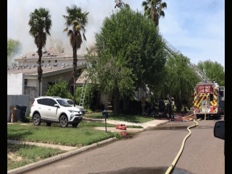 Se incendió una vivienda en zona residencial de Eagle Pass, investigan las causas