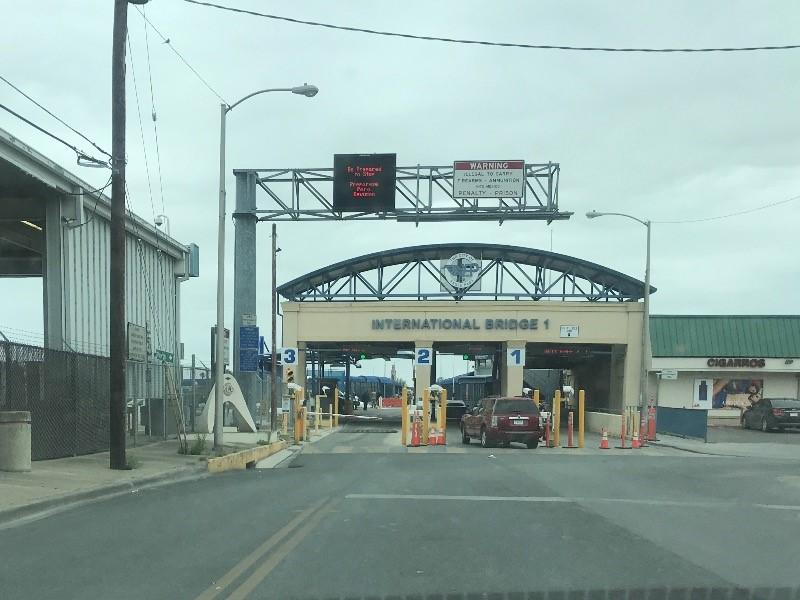Estima Eagle Pass p&eacute;rdidas de hasta 3.5 MDD por la baja en cruces de puentes internacionales