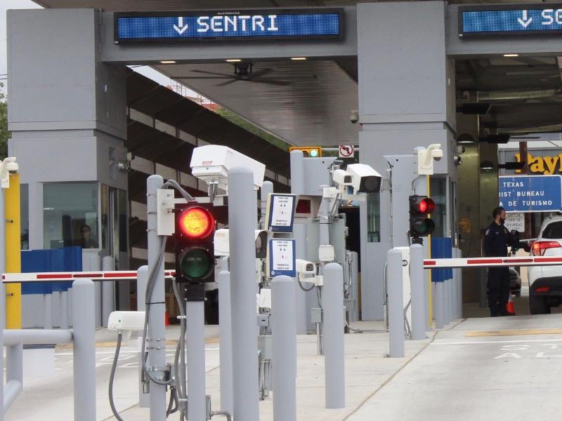 Extienden suspensi&oacute;n de tr&aacute;mites para tarjetas Global y Sentri hasta el 1 de junio