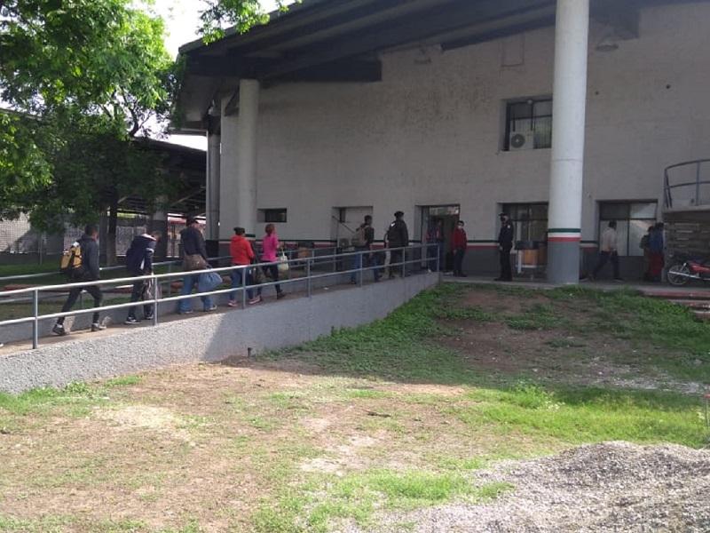 Preocupa falta de personal de Salud en el INAMI para revisar a deportados por EU ante COVID-19