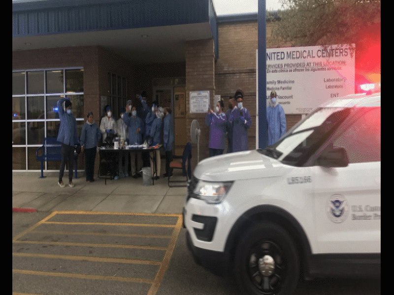 Agentes CBP llevaron mensaje de agradecimiento a personal m&eacute;dico por su combate al coronavirus (video) 