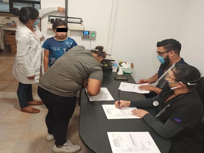 Debe INM contar con m&eacute;dico propio para atender a migrantes; Salud apoya de lunes a viernes, aclaran (video)