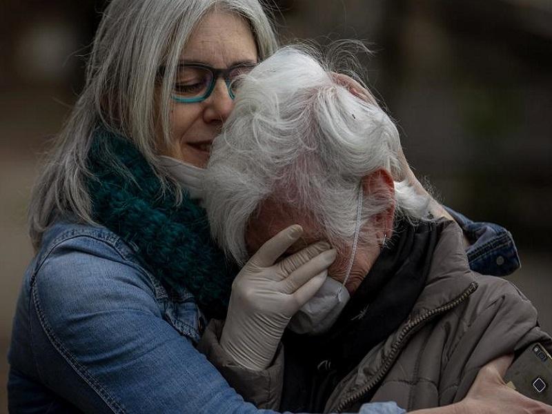 Registra Espa&ntilde;a m&aacute;s curados que nuevos contagios de COVID-19 por primera vez desde que inici&oacute; la pandemia