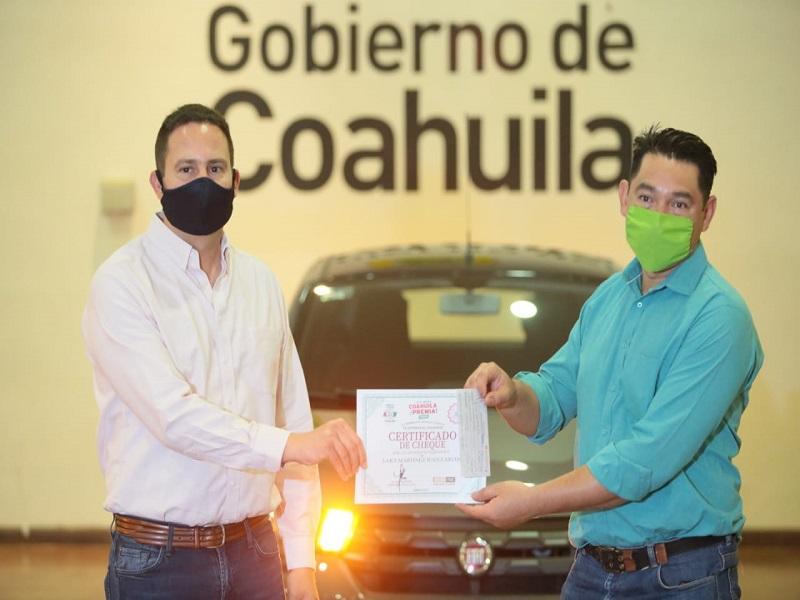 Entregan premios del sorteo A los cumplidos Coahuila sí los premia 2020