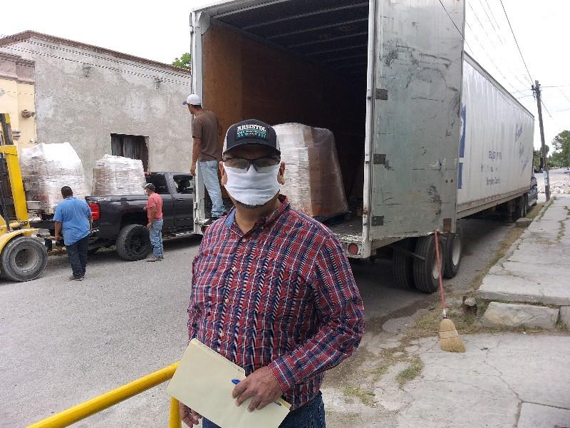 Inici&oacute; reparto de paquetes de limpieza en los Cinco Manantiales