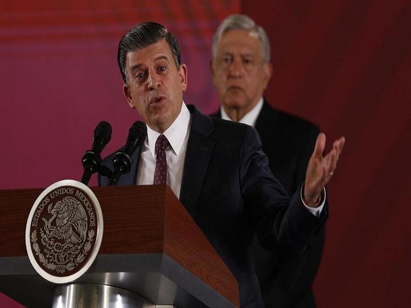 Titular de PROFECO descarta haber contagiado de COVID-19 a AMLO; no estrecho su mano desde hace un mes, afirma