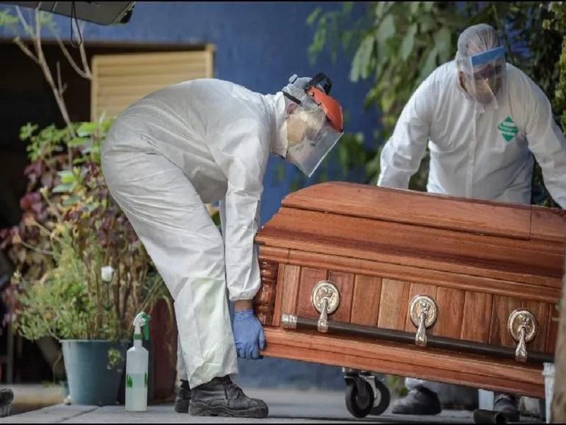 Suman 661 mexicanos muertos por COVID-19 en EU, reporta SRE