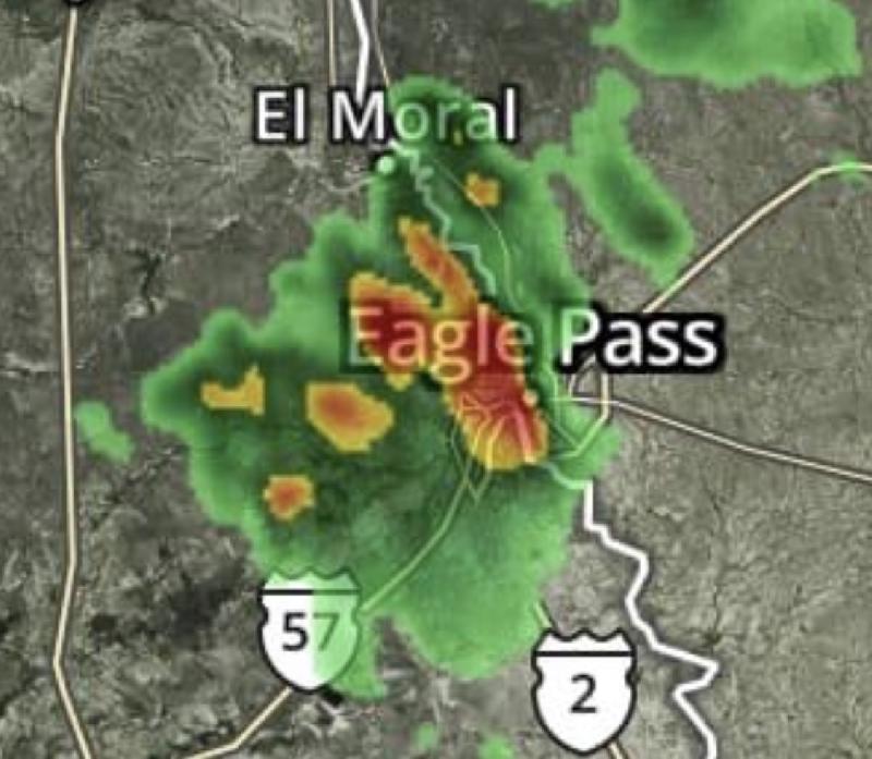 Cay&oacute; media pulgada de lluvia esta madrugada, el d&iacute;a estar&aacute; nublado y con viento