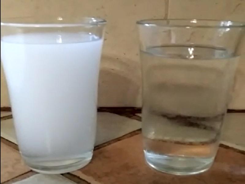Exhiben usuarios con video mala calidad del agua potable y muestran su preocupación (video)
