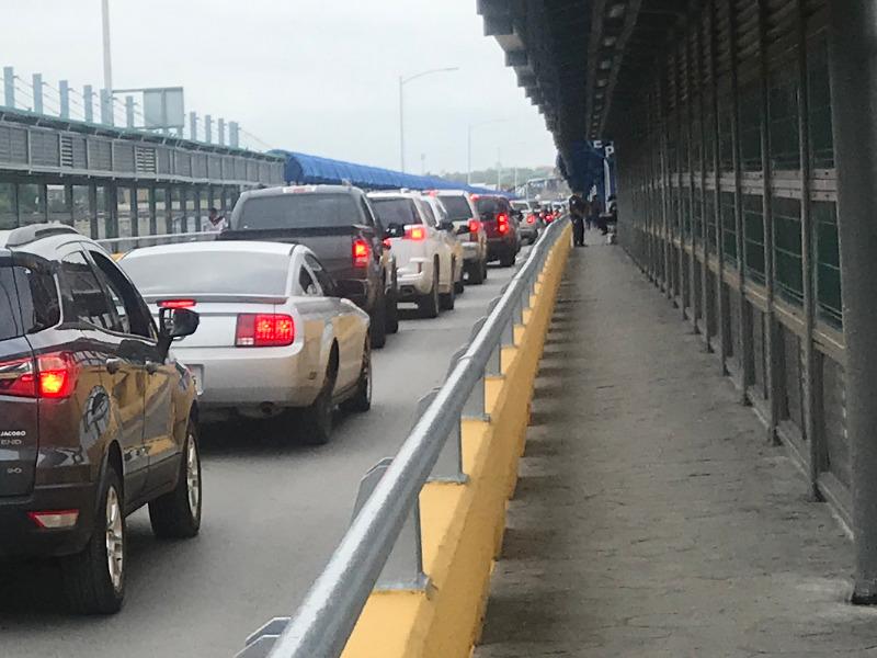 Advierten retrasos de horas para regresar a Eagle Pass a quienes crucen a Piedras Negras este fin de semana