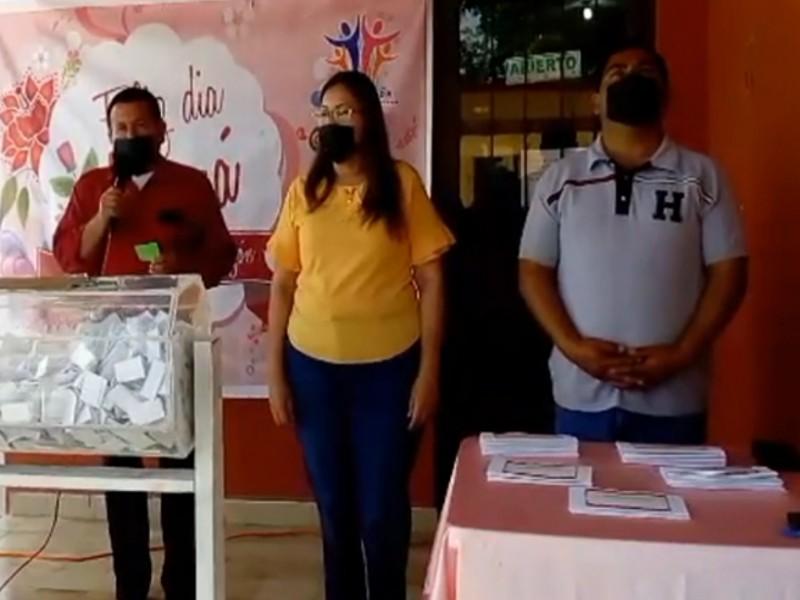 Repartieron 50 mil pesos en efectivo por el Día de las Madres en Villa Unión