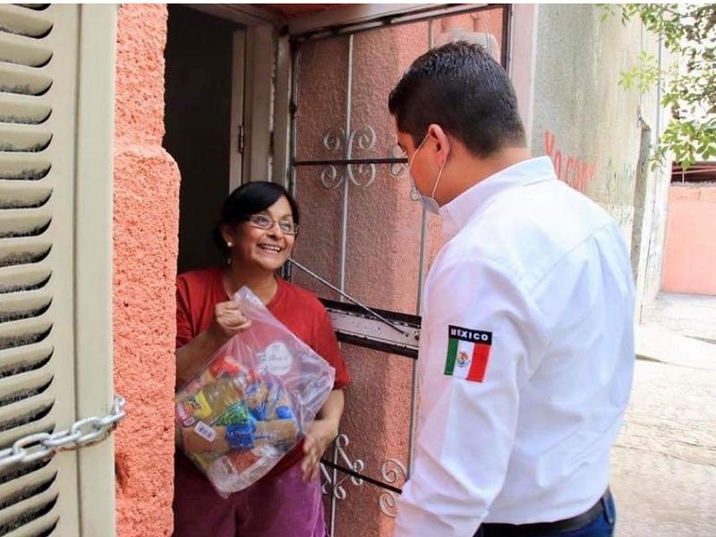 Sigue Julio long con la entrega de beneficios del programa "Paquete quedes en casa"