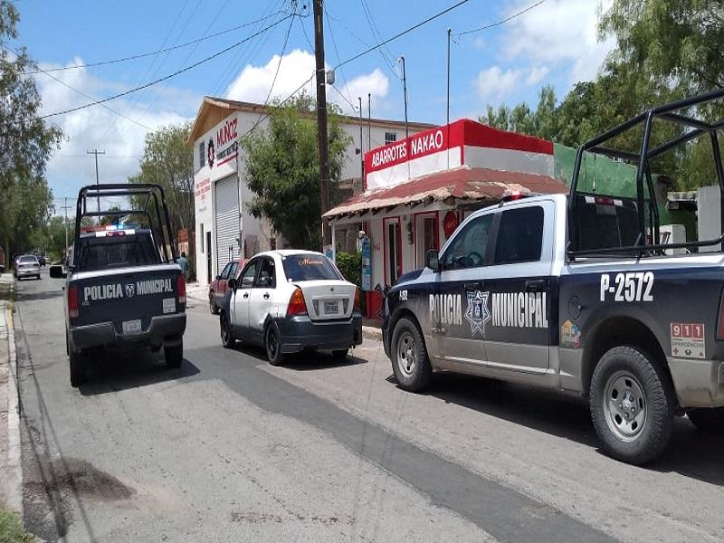 Septuagenario enfrenta a asaltantes y evita robo en tienda de abarrotes de Piedras Negras