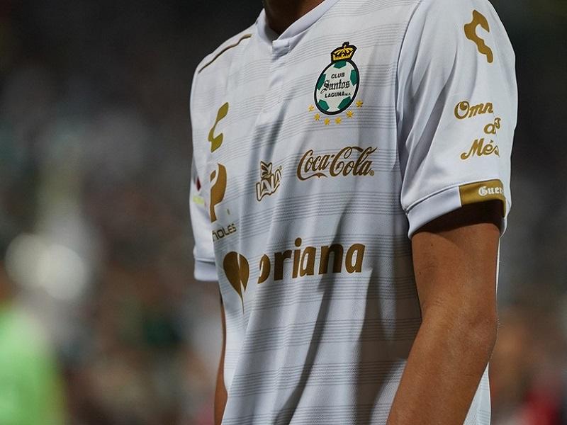 Dan positivo a coronavirus 8 jugadores del Santos Laguna, confirma la Liga MX
