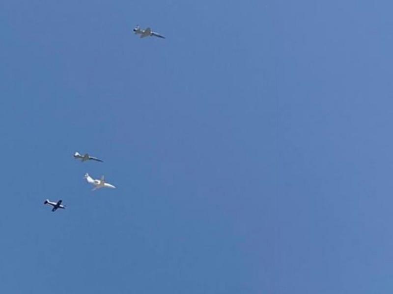 Aviones militares sobrevolaron Eagle Pass para agradecer a trabajadores de la salud en la lucha contra el COVID-19 (video)