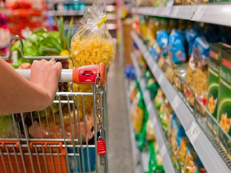 Alza en alimentos y gasolina acelera inflación a 2.8% en mayo