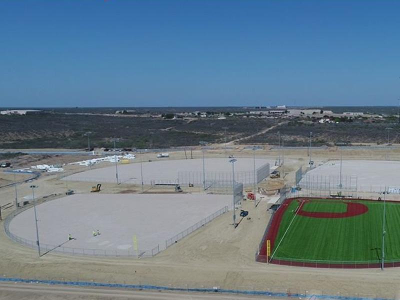 Avanza construcci&oacute;n de complejo deportivo en Eagle Pass
