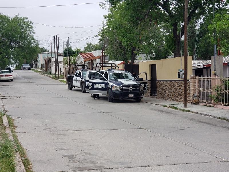 Dan prisi&oacute;n preventiva a padre e hija detenidos con droga y equipo t&aacute;ctico en Piedras Negras (video)