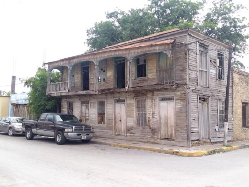 Ser&aacute; demolido hist&oacute;rico inmueble en riesgo de colapsarse en Piedras Negras, revisan otros tres