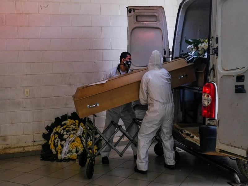 Supera EU las 100 mil muertes por coronavirus, suma 1 mill&oacute;n 695 mil contagiados