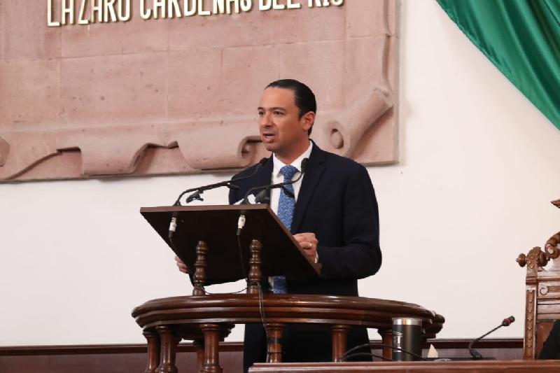 Hackeo y robo de informaci&oacute;n a periodistas merece mayor castigo: Emilio De Hoyos