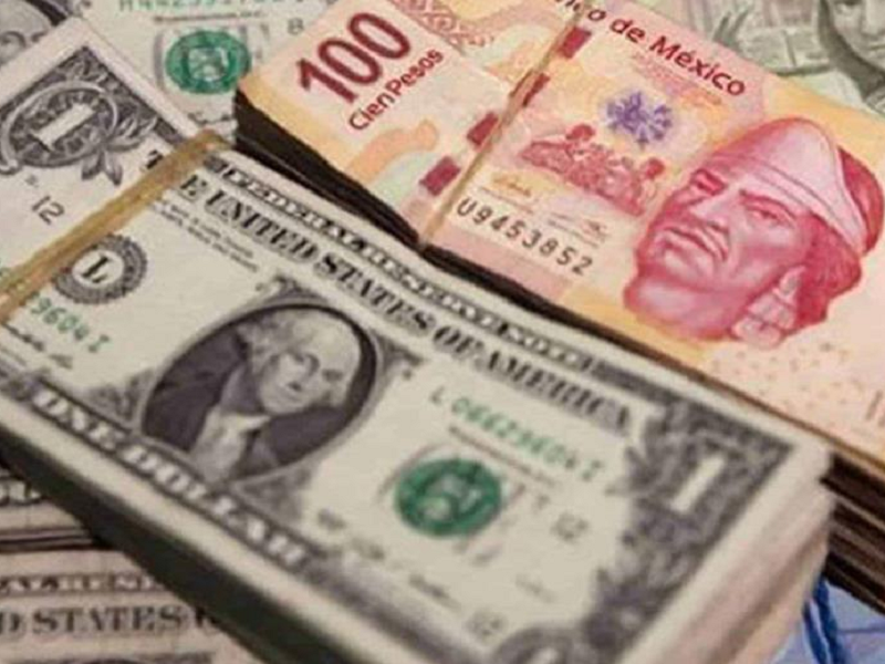 Hay un peso de diferencia entre el d&oacute;lar de Piedras Negras y el de Eagle Pass