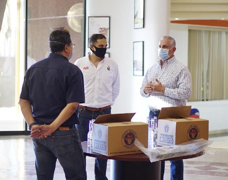 Gobierno de Coahuila recibe del Grupo Modelo donaci&oacute;n de mil 500 aguas y 3 mil caretas