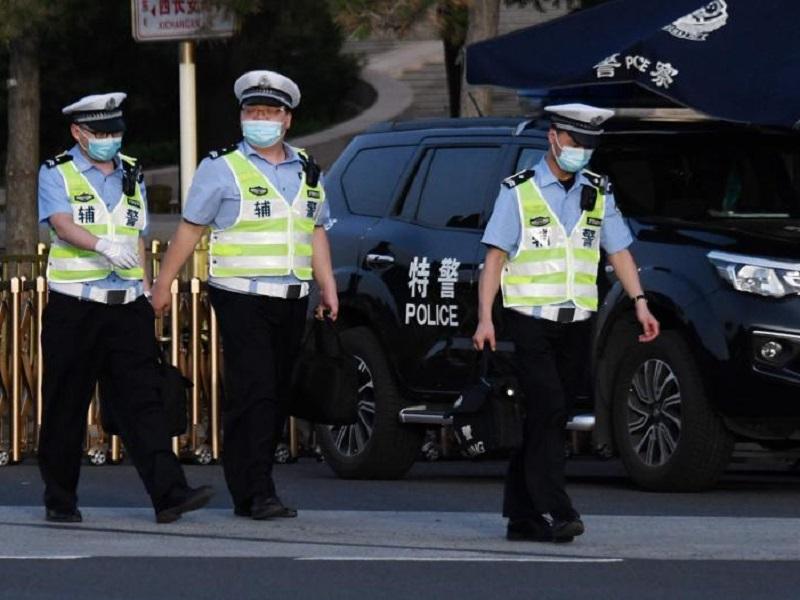 Apu&ntilde;alan a 39 personas en ataque a guarder&iacute;a en China