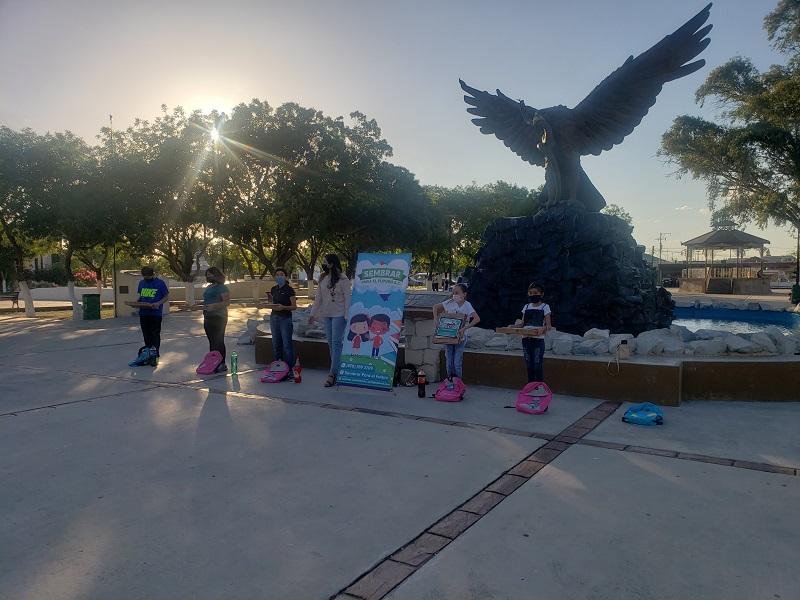 Entregan reconocimientos a alumnos ganadores en la Feria de Ciencias y Creatividad 2020 (video)