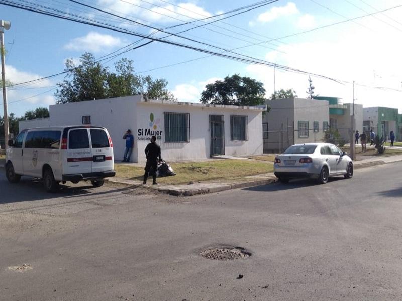 Contin&uacute;an suspendidos los tr&aacute;mites en el INM de Piedras Negras, muestrean de COVID-19 a personal
