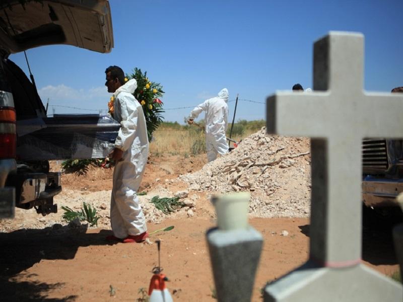 Alerta IHME por alza explosiva de muertes por COVID-19 en M&eacute;xico, casi 52 mil para agosto