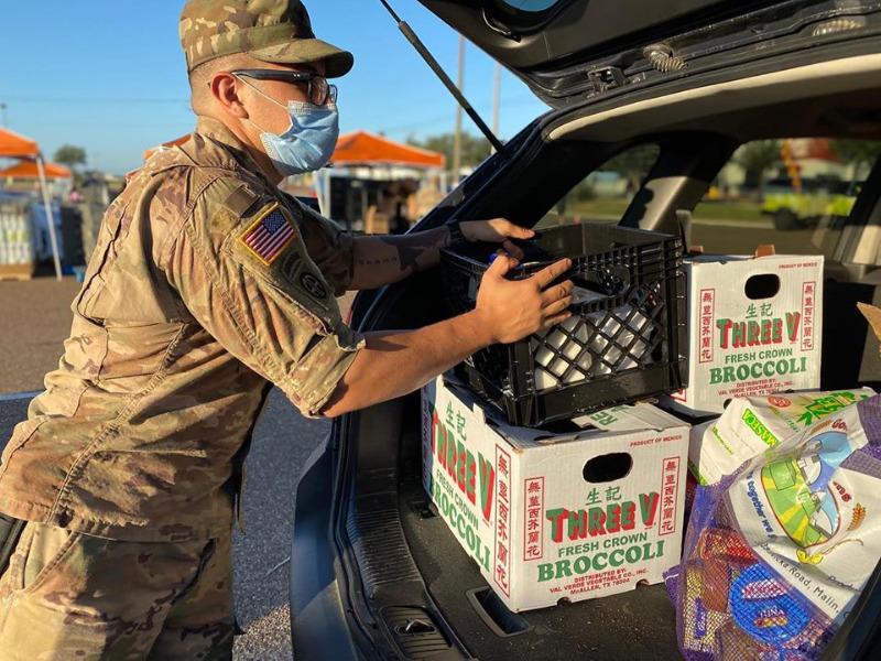 Esta semana realizar&aacute;n nueva distribuci&oacute;n de despensas para familias de Eagle Pass