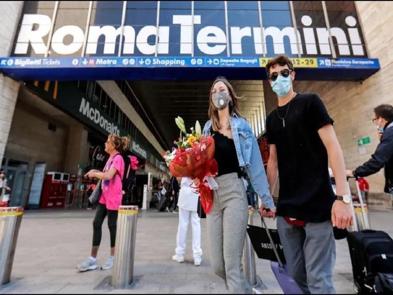 Suma Italia 26 muertos y 303 nuevos contagios de COVID-19 en plena fase tres de desescalada