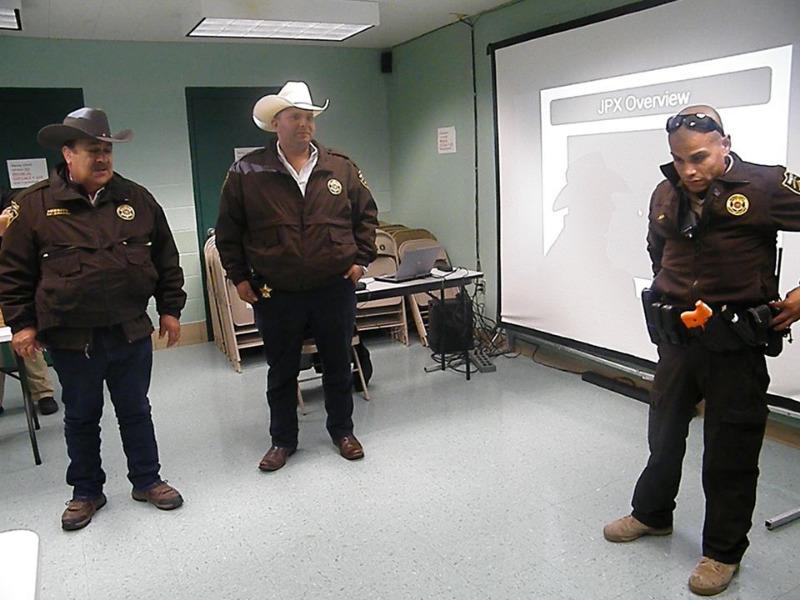 Llegaron a un acuerdo con reos inconformes de la c&aacute;rcel del condado de Maverick